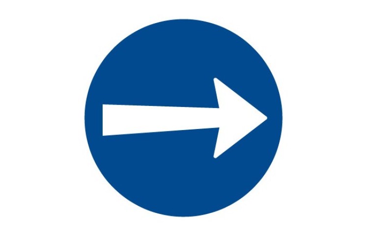 Dopravní značka C3a - Přikázaný směr jízdy zde vpravo Dopravní značka C3a - Přikázaný směr jízdy zde vpravo