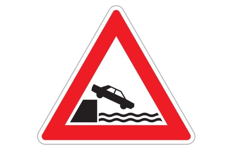 Dopravní značka A34 - Nábřeží Dopravní značka A34 - Nábřeží