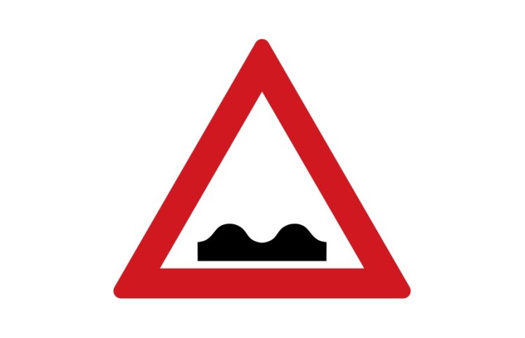 Dopravní značka A7a - Nerovnost vozovky Dopravní značka A7a - Nerovnost vozovky