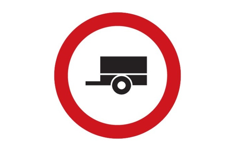 Dopravní značka B33 - Zákaz vjezdu motorových vozidel s přívěsem Dopravní značka B33 - Zákaz vjezdu motorových vozidel s přívěsem