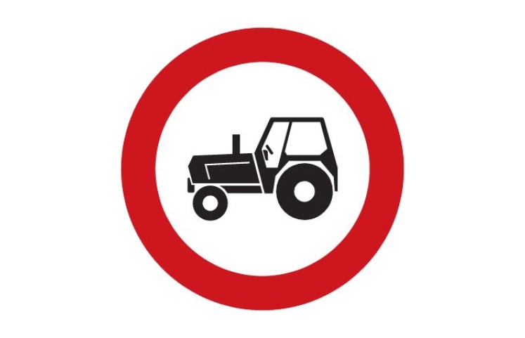Dopravní značka B6 - Zákaz vjezdu traktorů