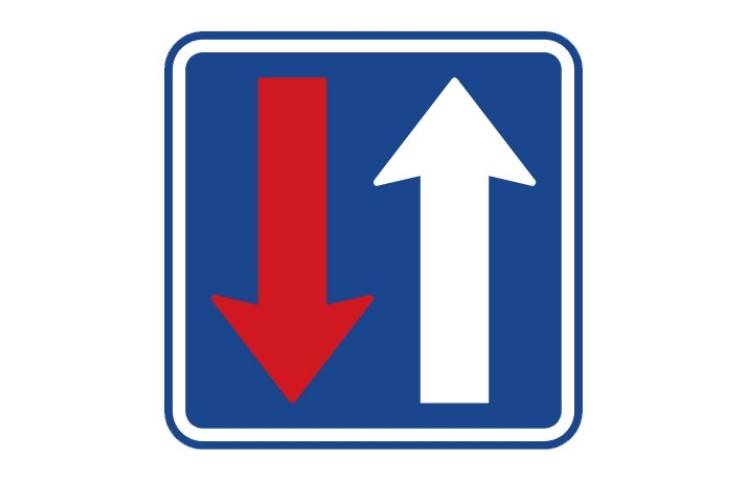 Dopravní značka P8 - Přednost před protijedoucími vozidly Dopravní značka P8 - Přednost před protijedoucími vozidly